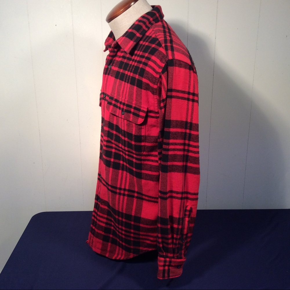 Buffalo Plaid Mens Flannel Shirt made by GAP size medium - Picture 4 of 6